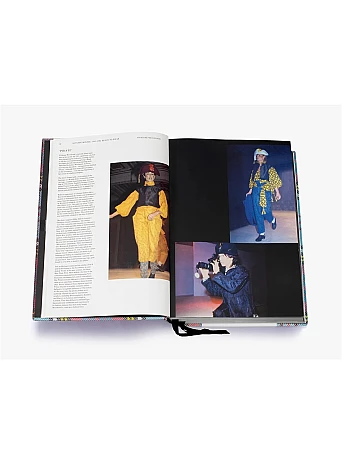 Vivienne Westwood Catwalk . The Complete Collections