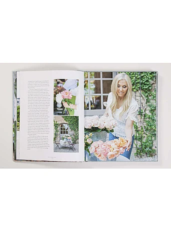French Blooms. Floral Arrangements Inspired by Paris and Beyond