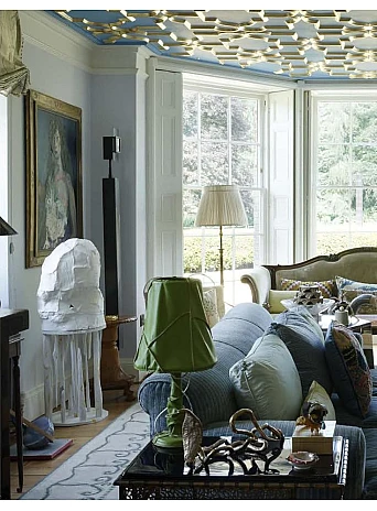 London Living. Town and Country