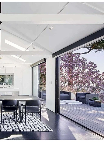 Infinity House. An Endless View