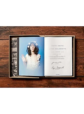 Lynn Goldsmith. Patti Smith. Before Easter After (on request)