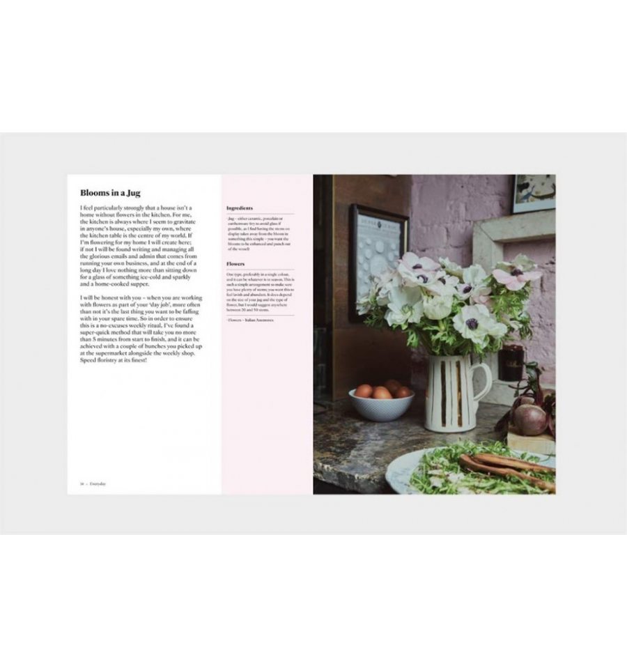 Living with Flowers : Blooms & Bouquets for the Home Living with Flowers : Blooms & Bouquets for the Home