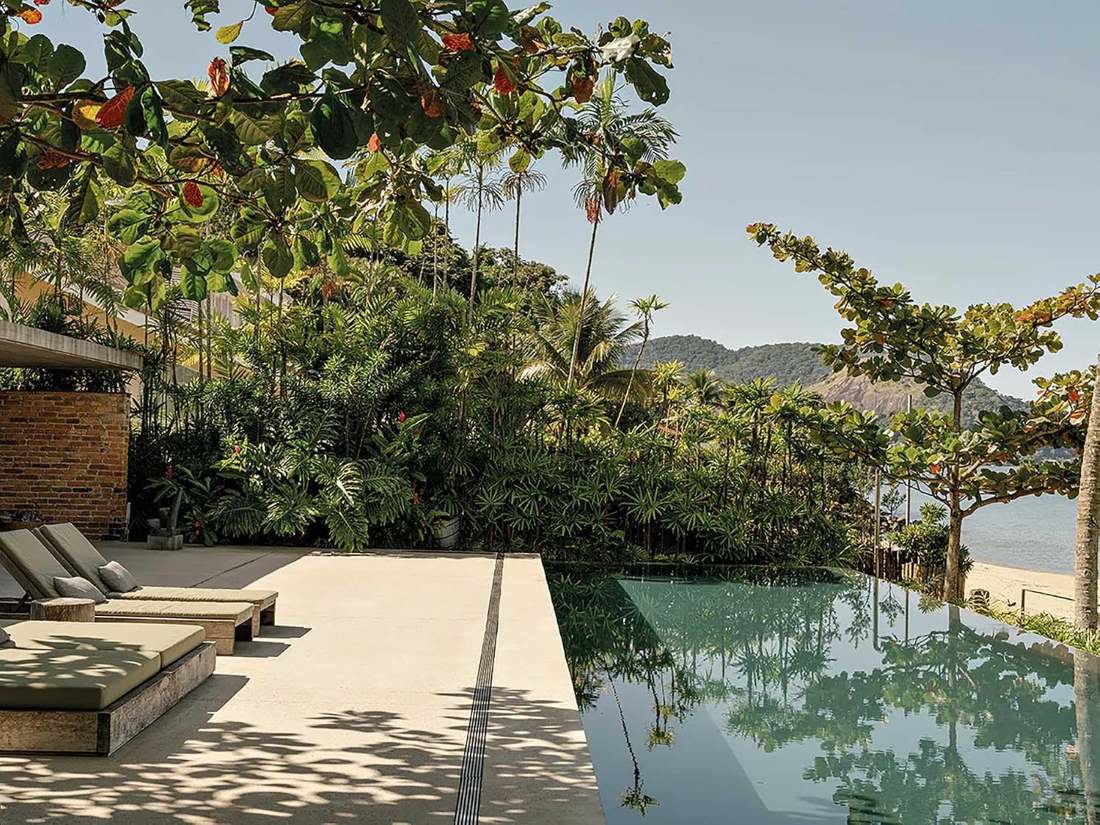World's Best - 50 Gardens from Around the Globe World's Best - 50 Gardens from Around the Globe