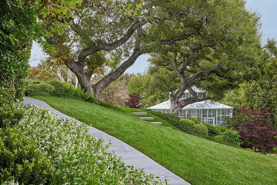 World's Best - 50 Gardens from Around the Globe World's Best - 50 Gardens from Around the Globe