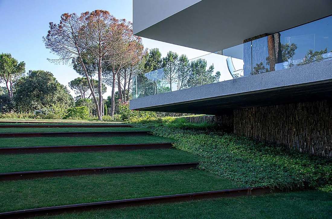 World's Best - 50 Gardens from Around the Globe World's Best - 50 Gardens from Around the Globe