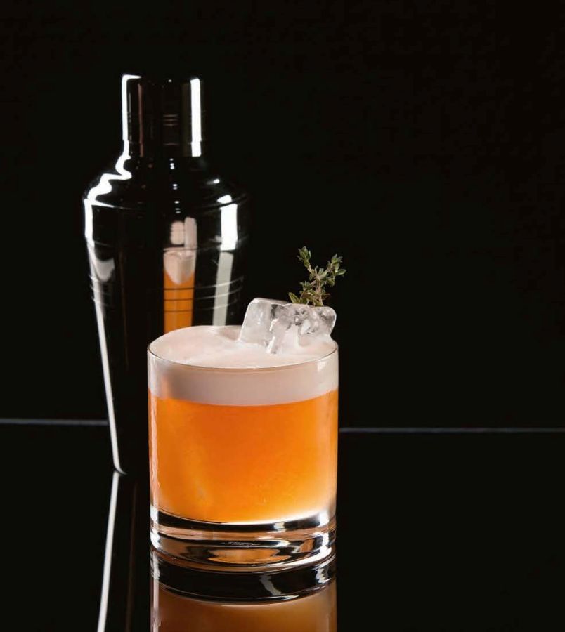 Bar Bible. The Definitive Cocktail Guide Bar Bible. The Definitive Cocktail Guide